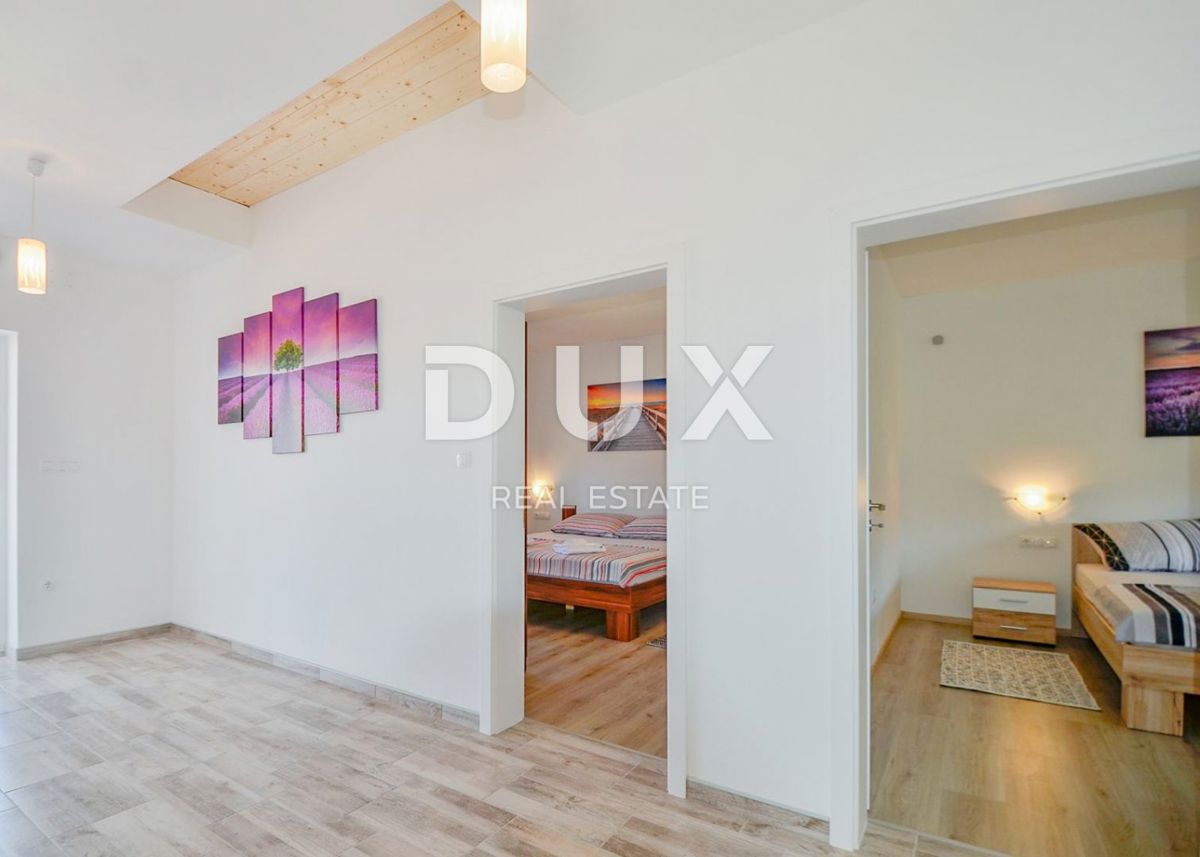 ISTRIA, LIŽNJAN - Appartamento duplex familiare con 4 camere da letto e soggiorno con giardino annesso e edificio aggiuntivo