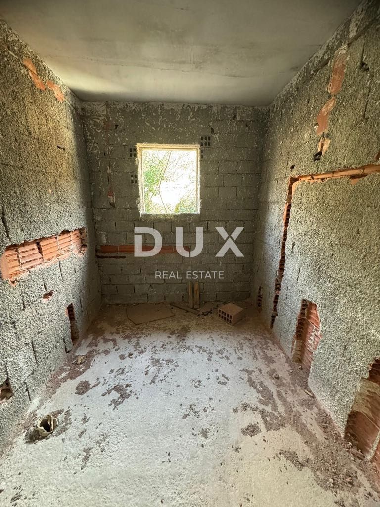 RIJEKA, KOSTRENA - Casa indipendente 4 camere da letto + soggiorno - piscina, giardino e vista!