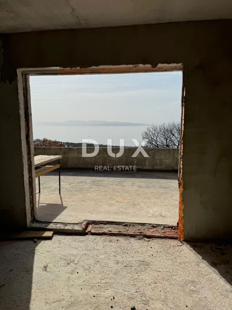 RIJEKA, KOSTRENA - Casa indipendente 4 camere da letto + soggiorno - piscina, giardino e vista!