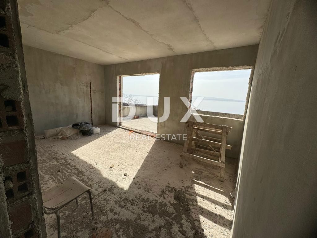RIJEKA, KOSTRENA - Casa indipendente 4 camere da letto + soggiorno - piscina, giardino e vista!