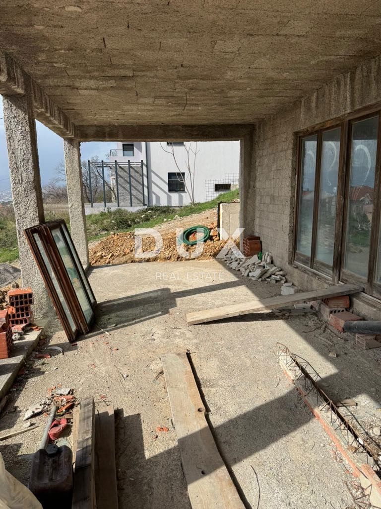 RIJEKA, KOSTRENA - Casa indipendente 4 camere da letto + soggiorno - piscina, giardino e vista!