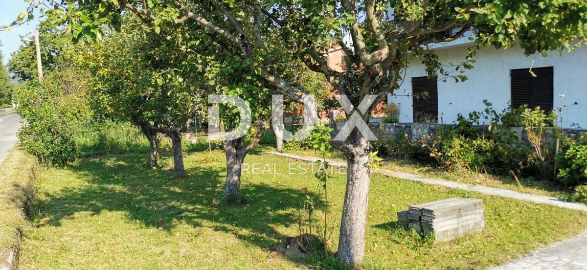 GROBNIK, JELENJE - Casa indipendente in posizione tranquilla
