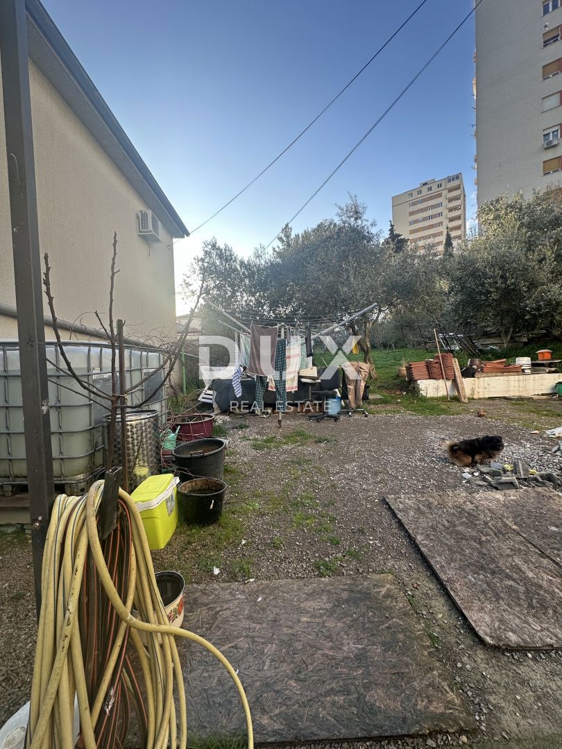 RIJEKA, TRSAT - un'opportunità unica! Terreno edificabile in posizione prestigiosa