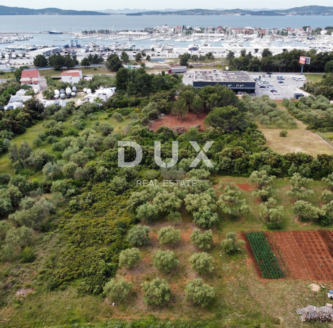 ZADAR, SUKOŠAN - Terreno edificabile a 400 m dal mare