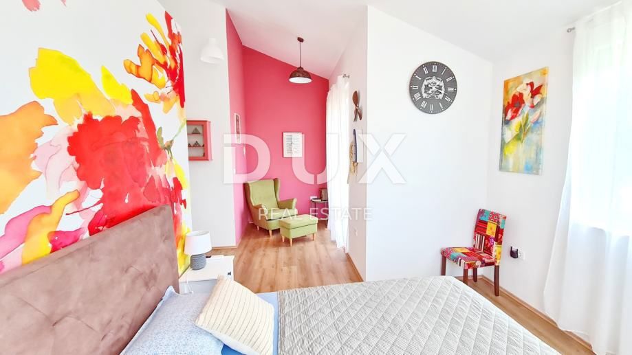 ISTRIA, POLA - Vicino al centro, lontano dai costi: villa a risparmio energetico!