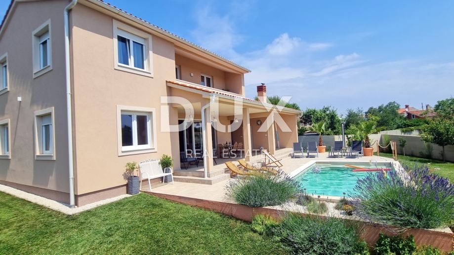 ISTRIA, POLA - Vicino al centro, lontano dai costi: villa a risparmio energetico!