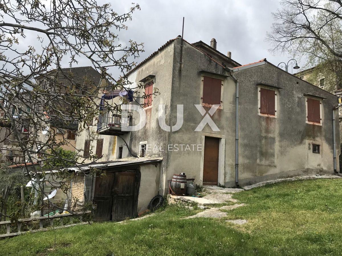 ISTRIA, BUIE - Casa in posizione unica con vista panoramica