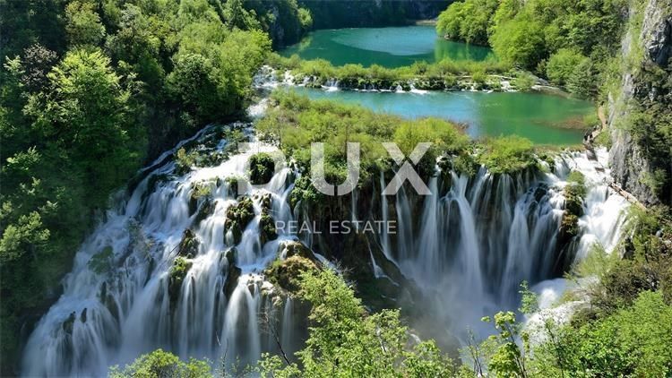 LAGHI DI PLITVICE - Splendida proprietà con attività avviata. OPPORTUNITÀ DI INVESTIMENTO!