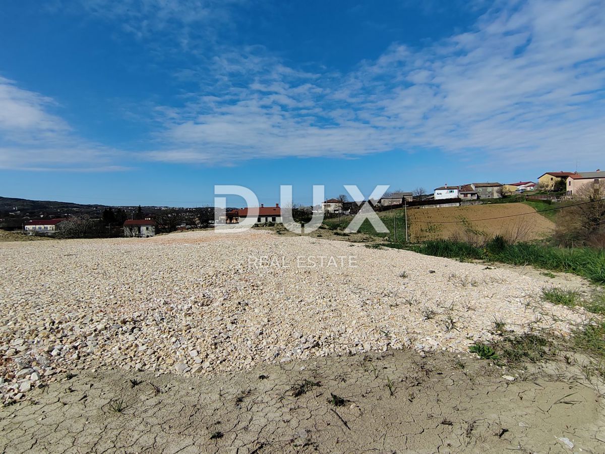 ISTRIA, PAZIN (dintorni) - Terreno + permesso