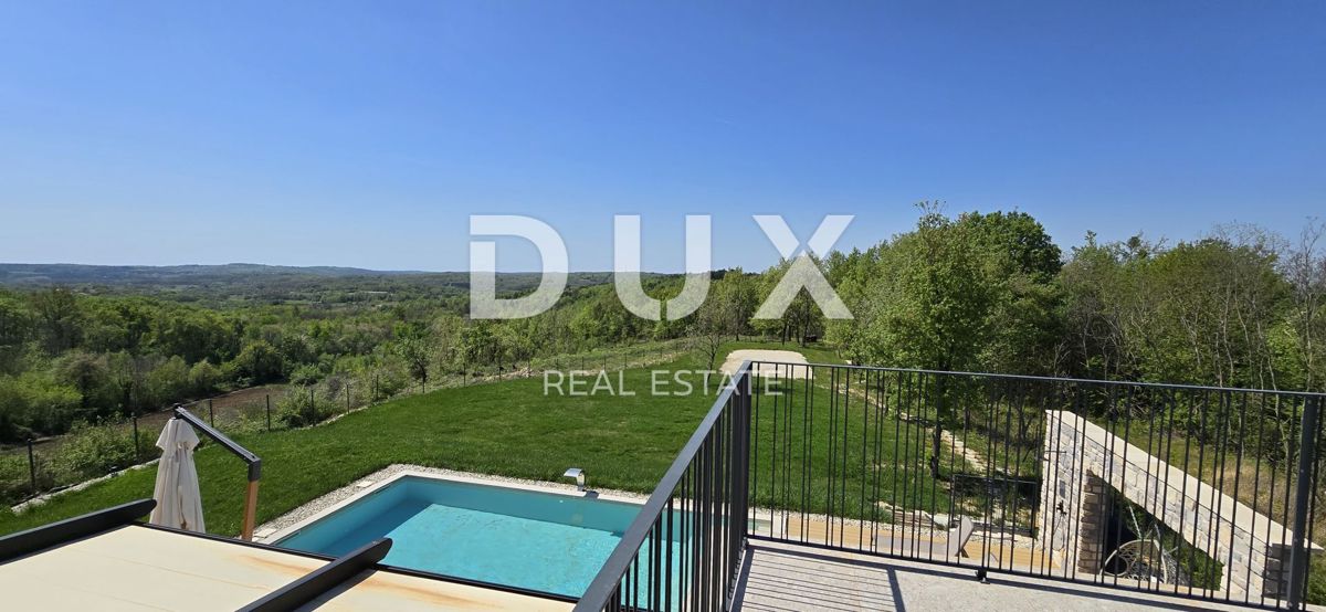 ISTRIA, MONTONA, DINTORNI - Una vista panoramica che vi toglierà il fiato! Bellissima villa fronte verde con completa privacy