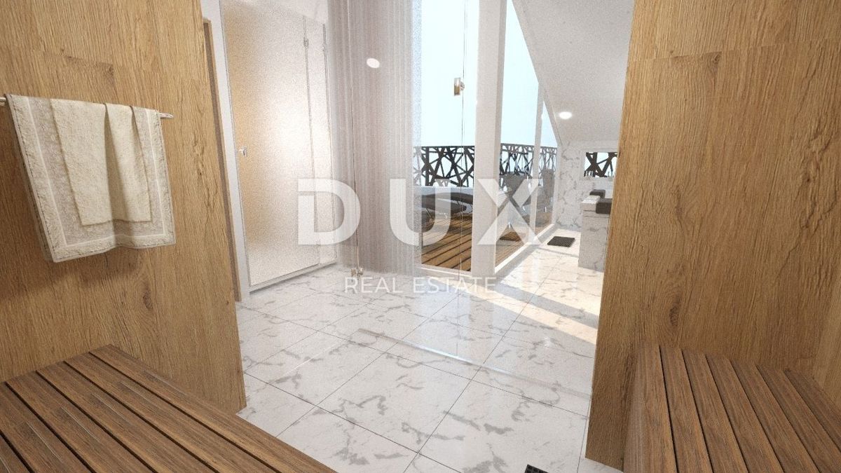 ISTRIA, POREČ - Appartamento al primo piano con terrazza panoramica a 500 metri dal mare