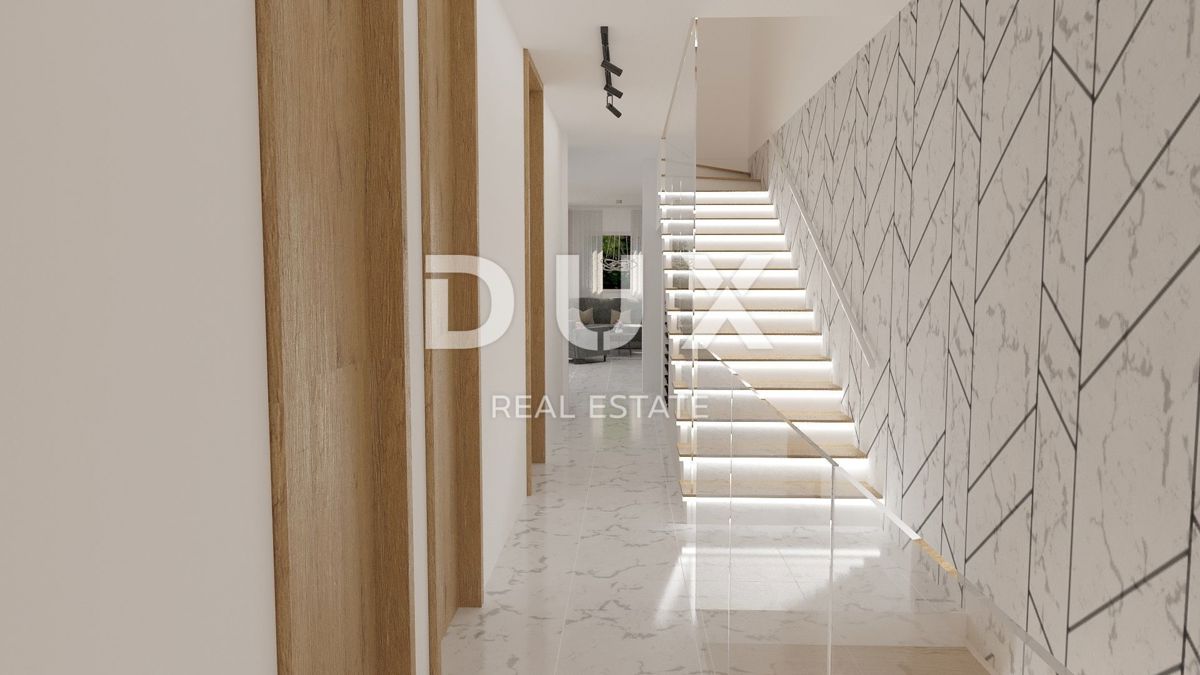 ISTRIA, POREČ - Appartamento al primo piano con terrazza panoramica a 500 metri dal mare