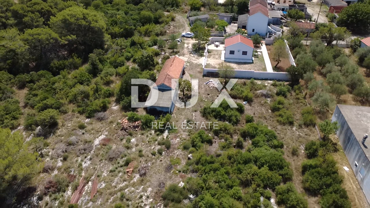 ZARA, CRNO - Terreno edificabile 1040m²