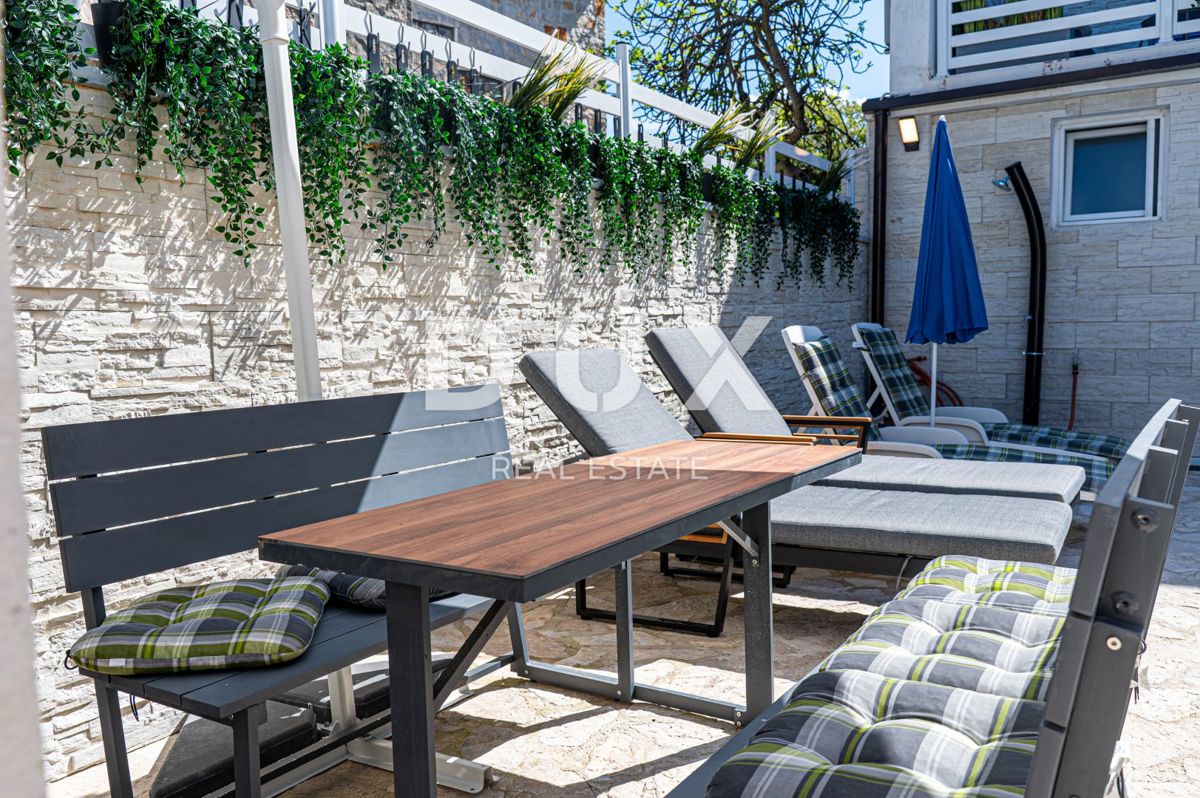 ISTRIA, PARENZO - Casa in pietra recentemente ristrutturata con piscina