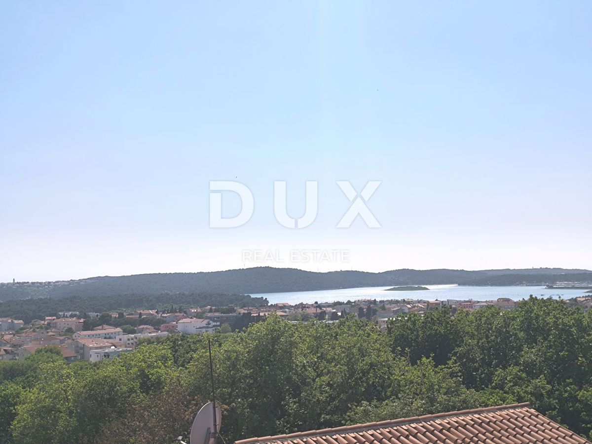 ISTRIA, MEDOLINO - Attico con vista panoramica sul mare