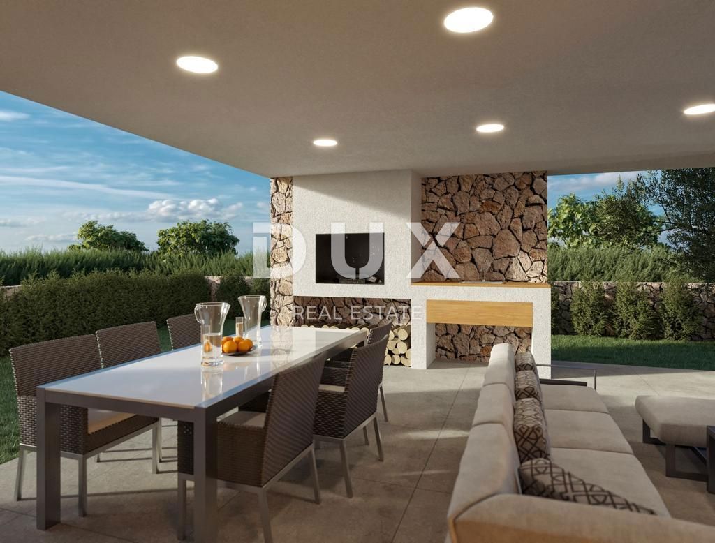 ISOLA DI PAG, KOLAN - villa 200m2 con piscina + area 400m2