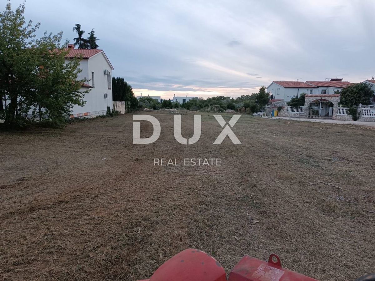 ISTRIA, PEROJ - Terreno edificabile con suggestiva vista mare