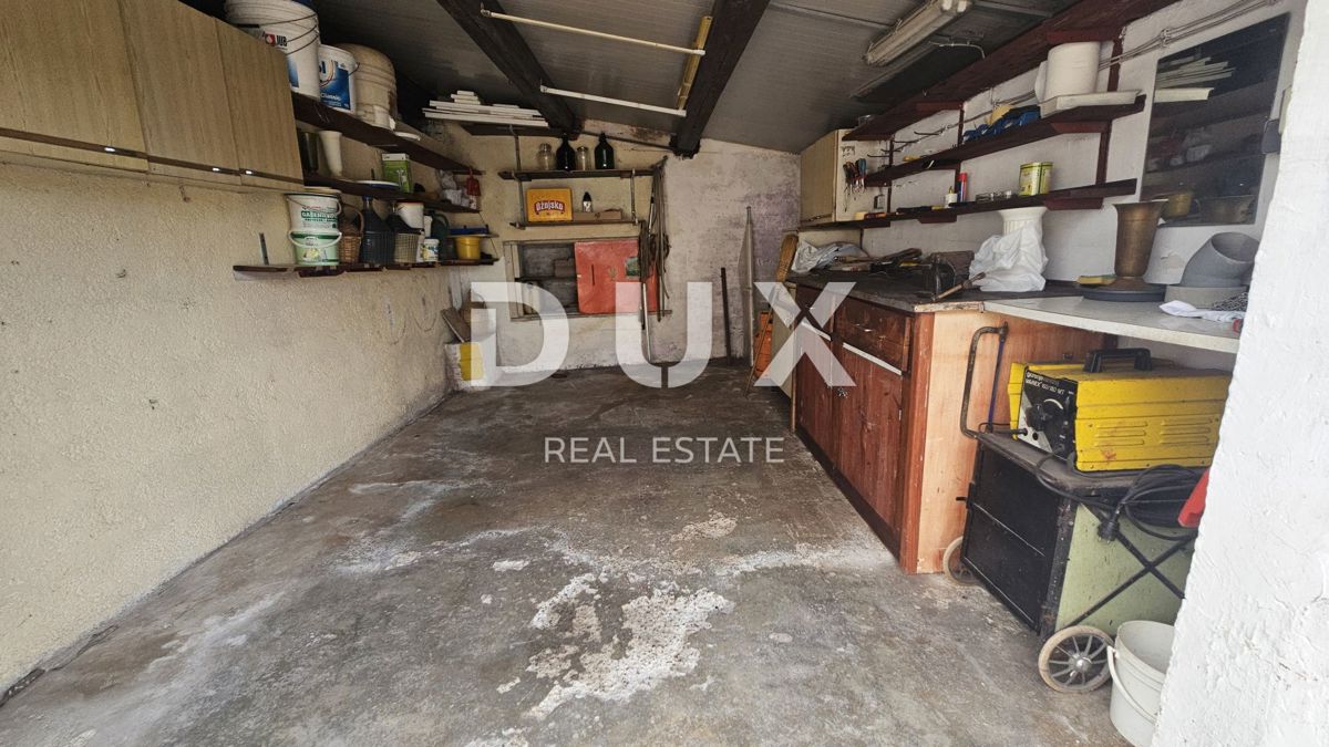 ČAVLE - casa con garage e giardino in un ambiente molto tranquillo