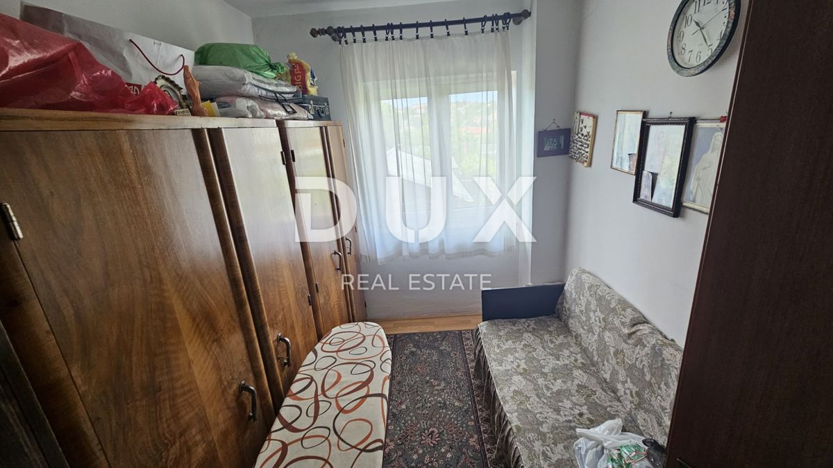 ČAVLE - casa con garage e giardino in un ambiente molto tranquillo