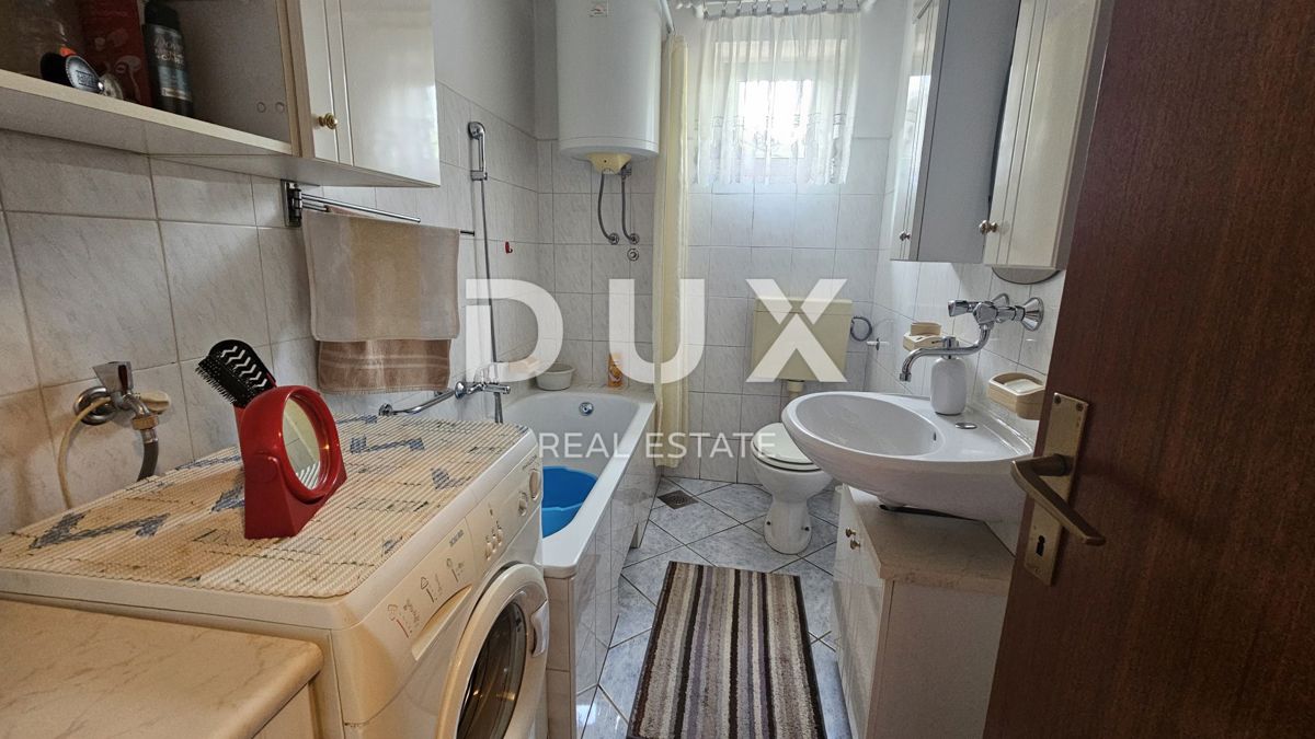 ČAVLE - casa con garage e giardino in un ambiente molto tranquillo