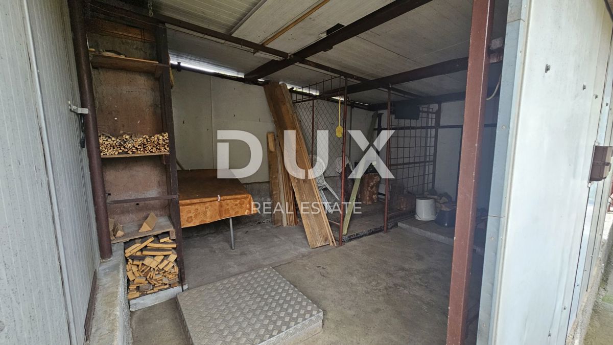 ČAVLE - casa con garage e giardino in un ambiente molto tranquillo
