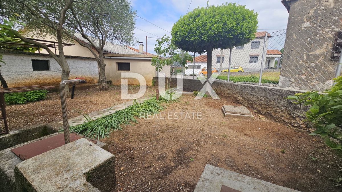 ČAVLE - casa con garage e giardino in un ambiente molto tranquillo