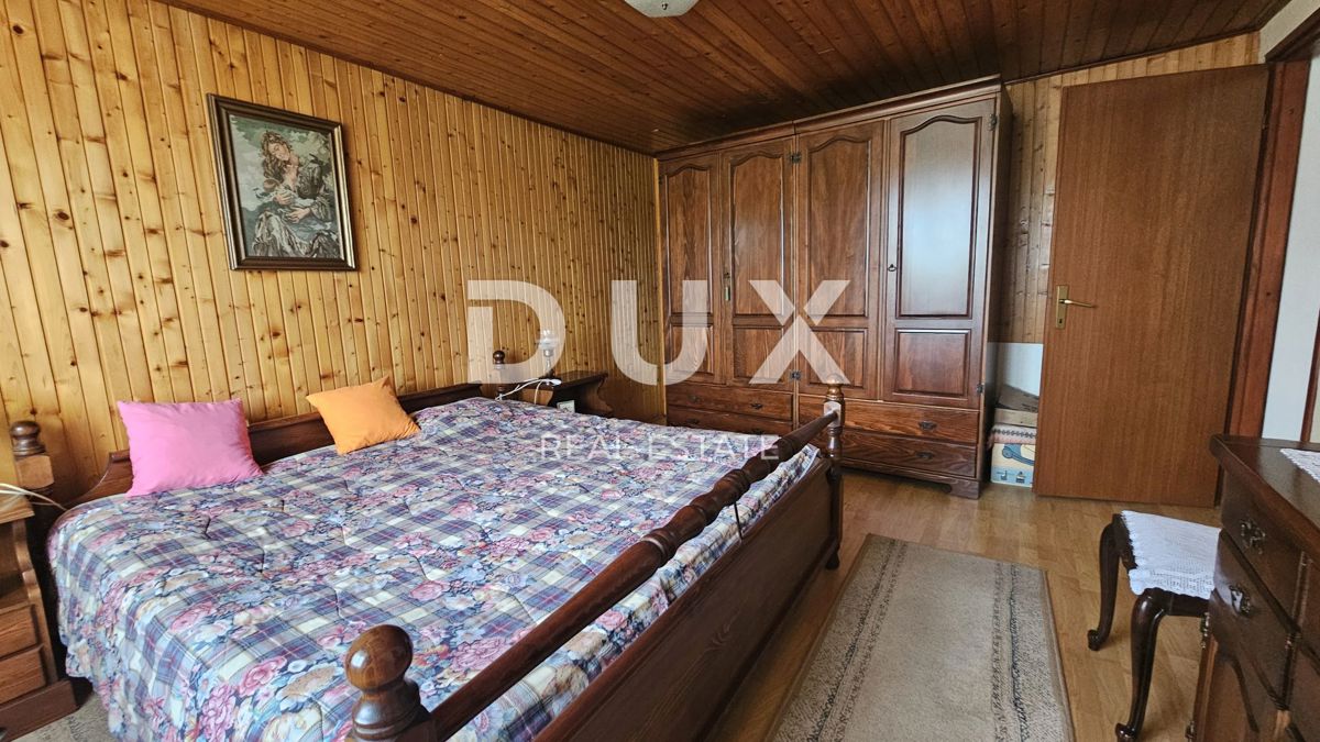 ČAVLE - casa con garage e giardino in un ambiente molto tranquillo