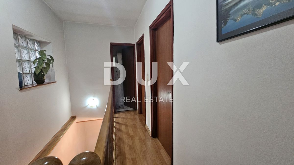 ČAVLE - casa con garage e giardino in un ambiente molto tranquillo