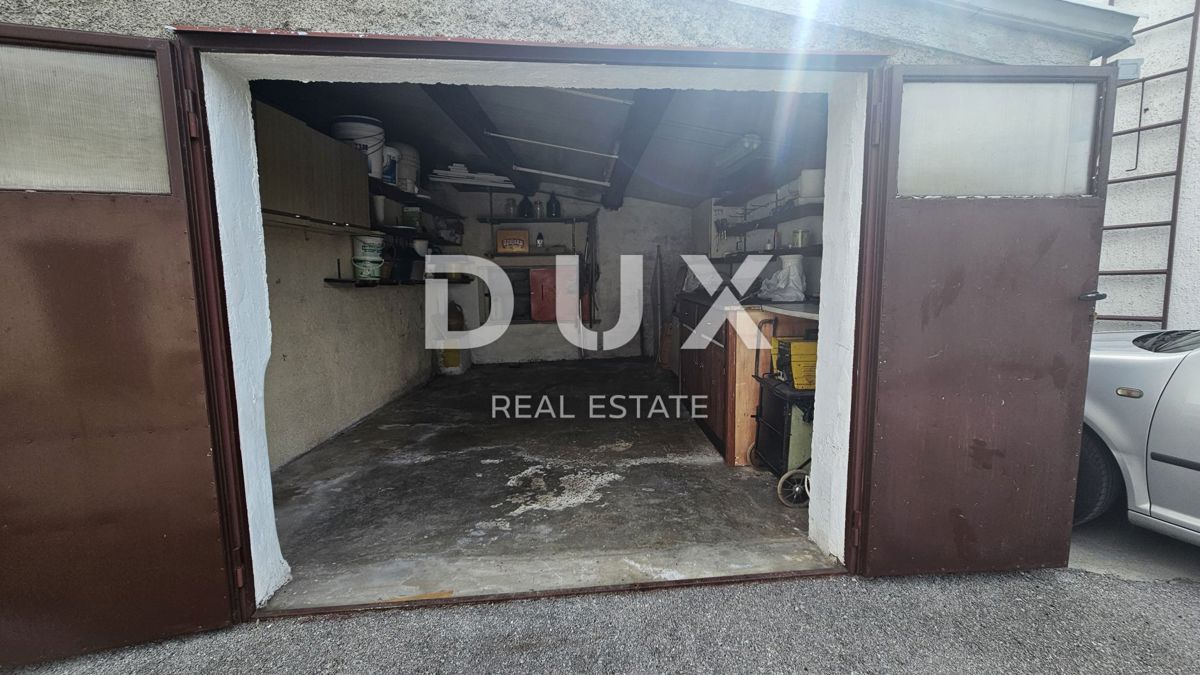 ČAVLE - casa con garage e giardino in un ambiente molto tranquillo