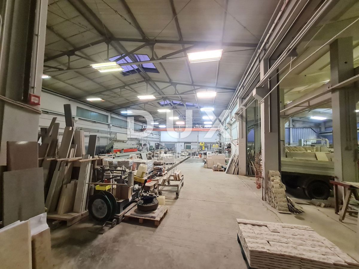 ZAGABRIA, SVETA NEDELA - VENDITA / AFFITTO - Spazio commerciale con tre sale!