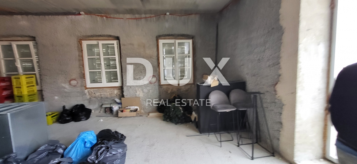 MALI LOŠINJ - spazi per uffici attraenti, posizione eccellente