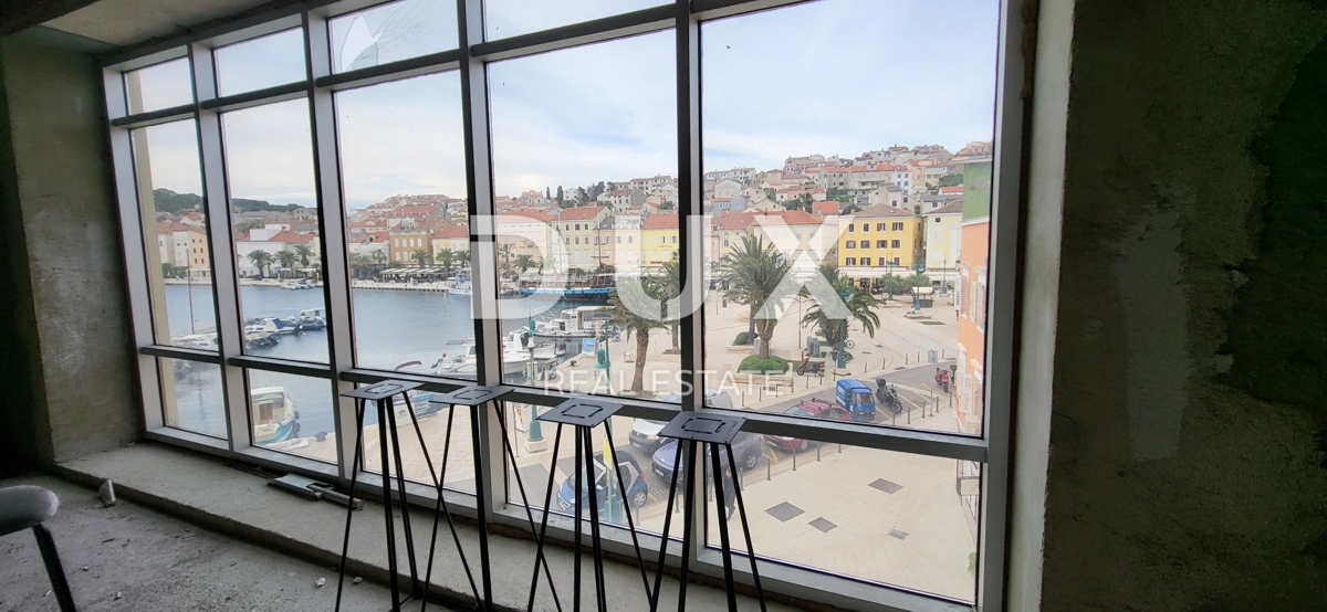 MALI LOŠINJ - spazi per uffici attraenti, posizione eccellente
