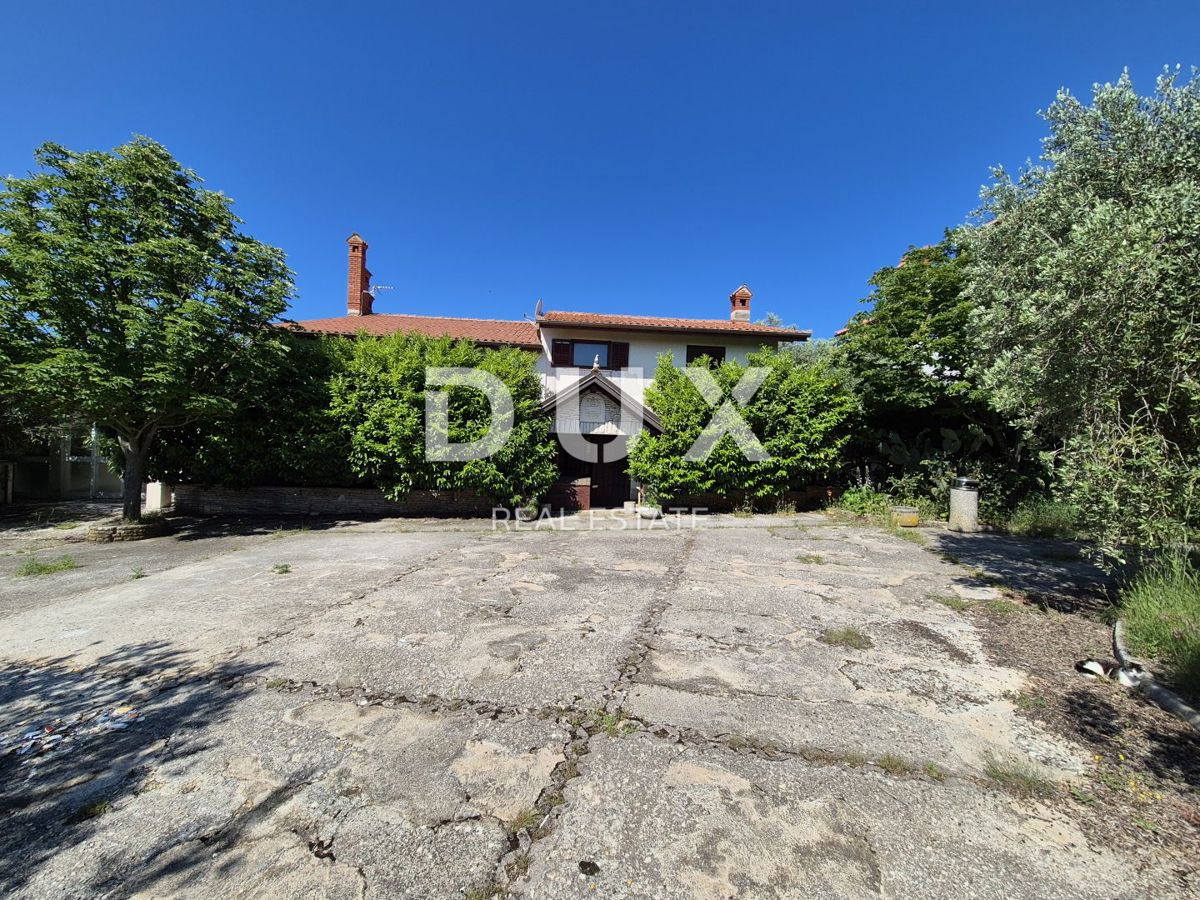 ISTRIA, POMER - Due case circondate da uliveti e boschi con vista mare 