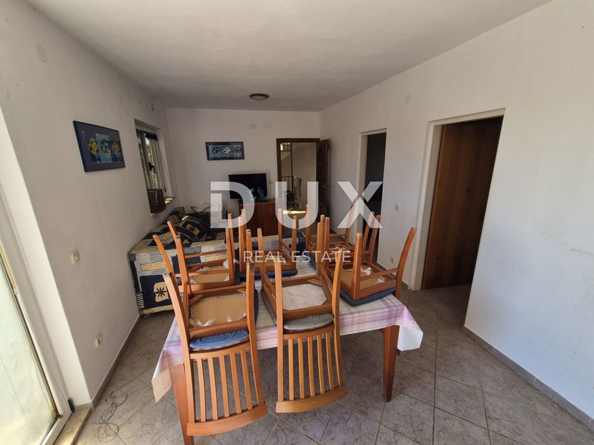 ISTRIA, POMER - Due case circondate da uliveti e boschi con vista mare 