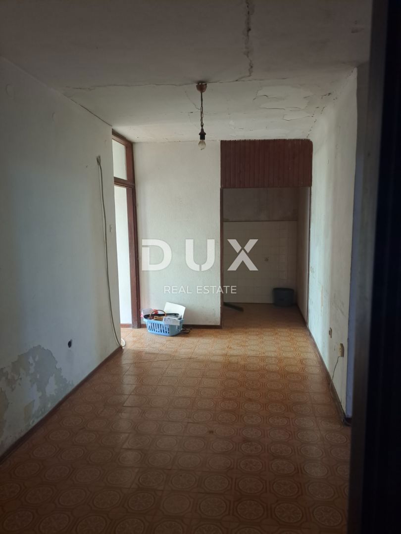 ISTRIA, VERTENIGLA - Casa con sede commerciale già avviata