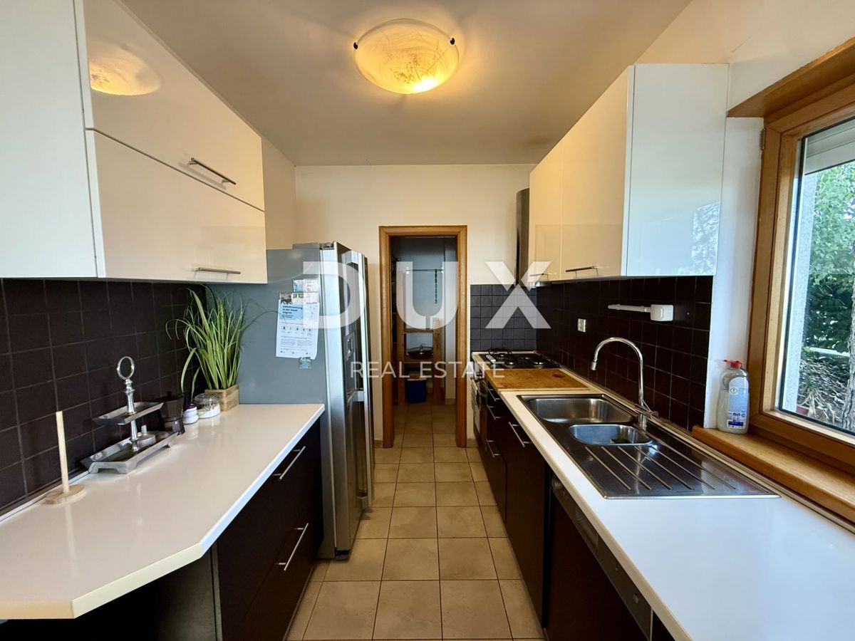 ZAGABRIA, TRSJE - Lussuosa casa familiare con piscina e vista panoramica