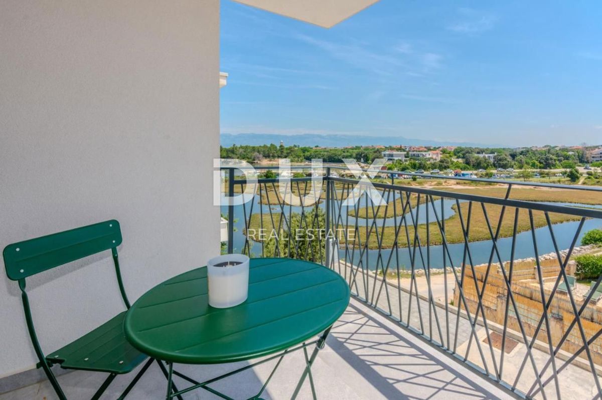 ZADAR, ZATON - Moderna casa a schiera in prima fila al mare B