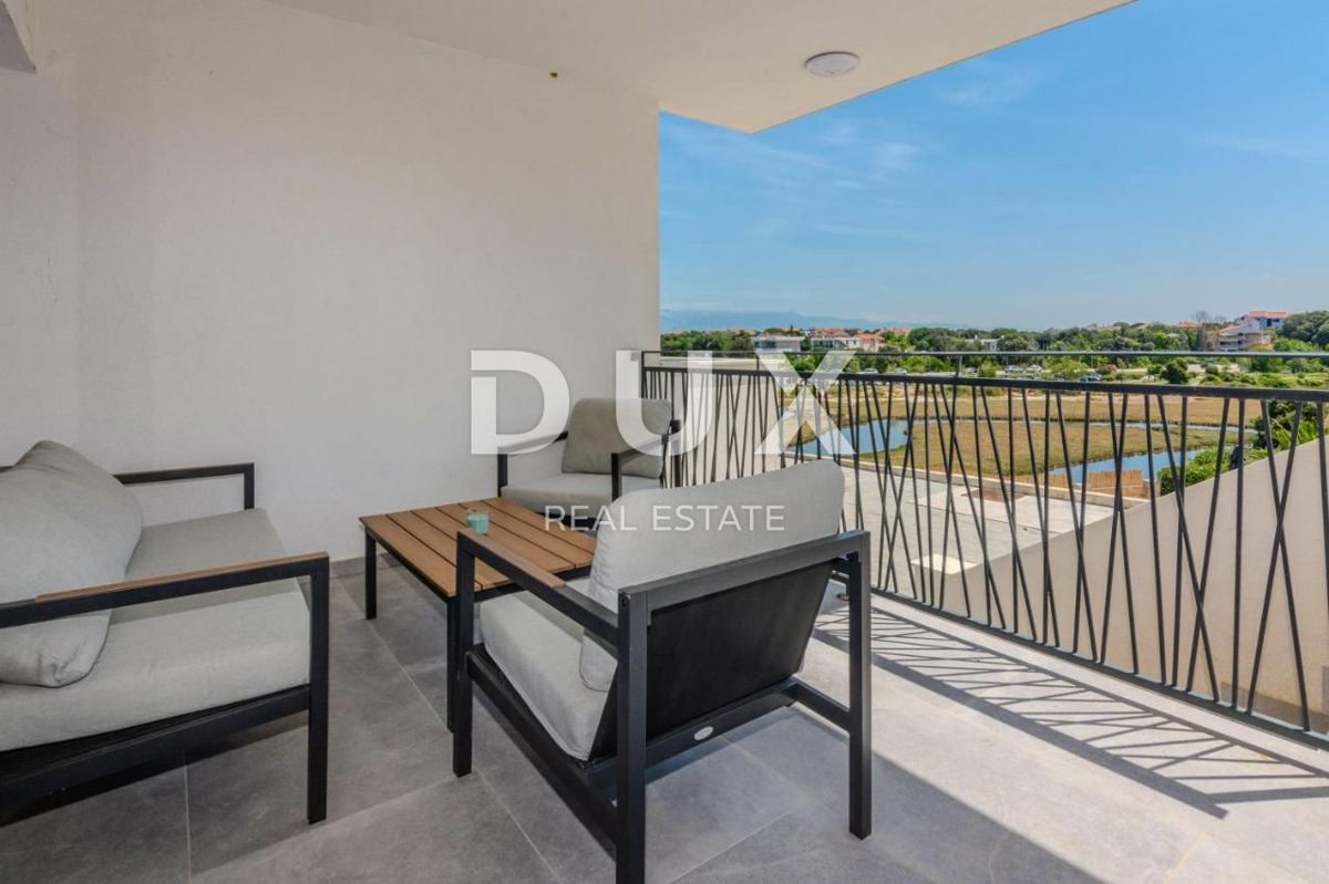 ZADAR, ZATON - Moderna casa a schiera in prima fila al mare B