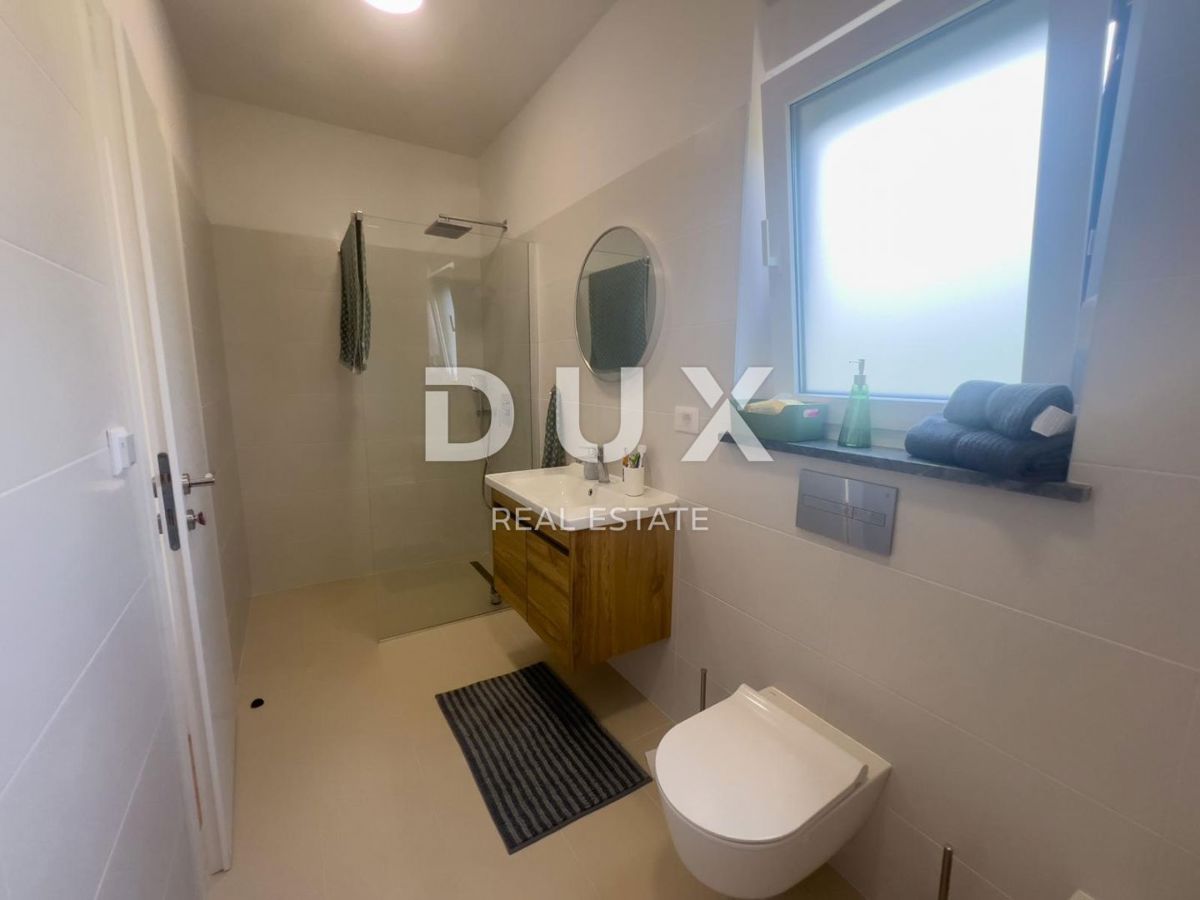ISTRIA, LABIN (dintorni) - Moderna costruzione nuova con piscina