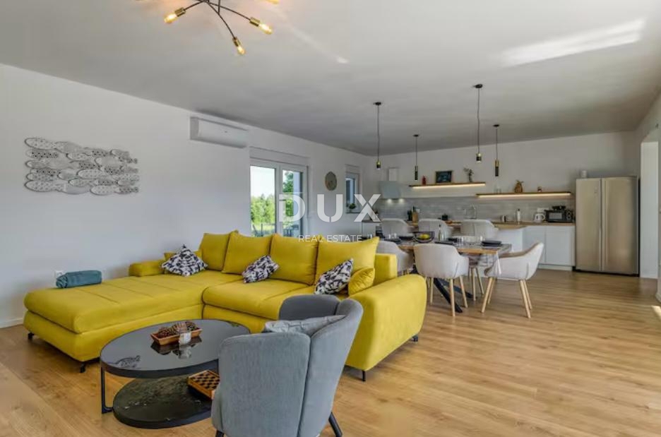 ISTRIA, LABIN (dintorni) - Moderna costruzione nuova con piscina