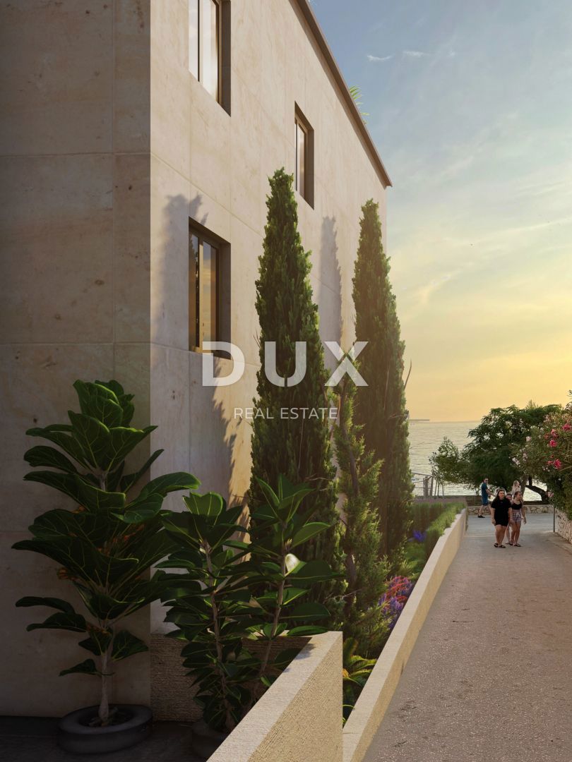 ISOLA DI PAG, MANDRE - appartamento esclusivo in un nuovo edificio con terrazza e giardino, proprio accanto alla costa e con vista panoramica sul mare