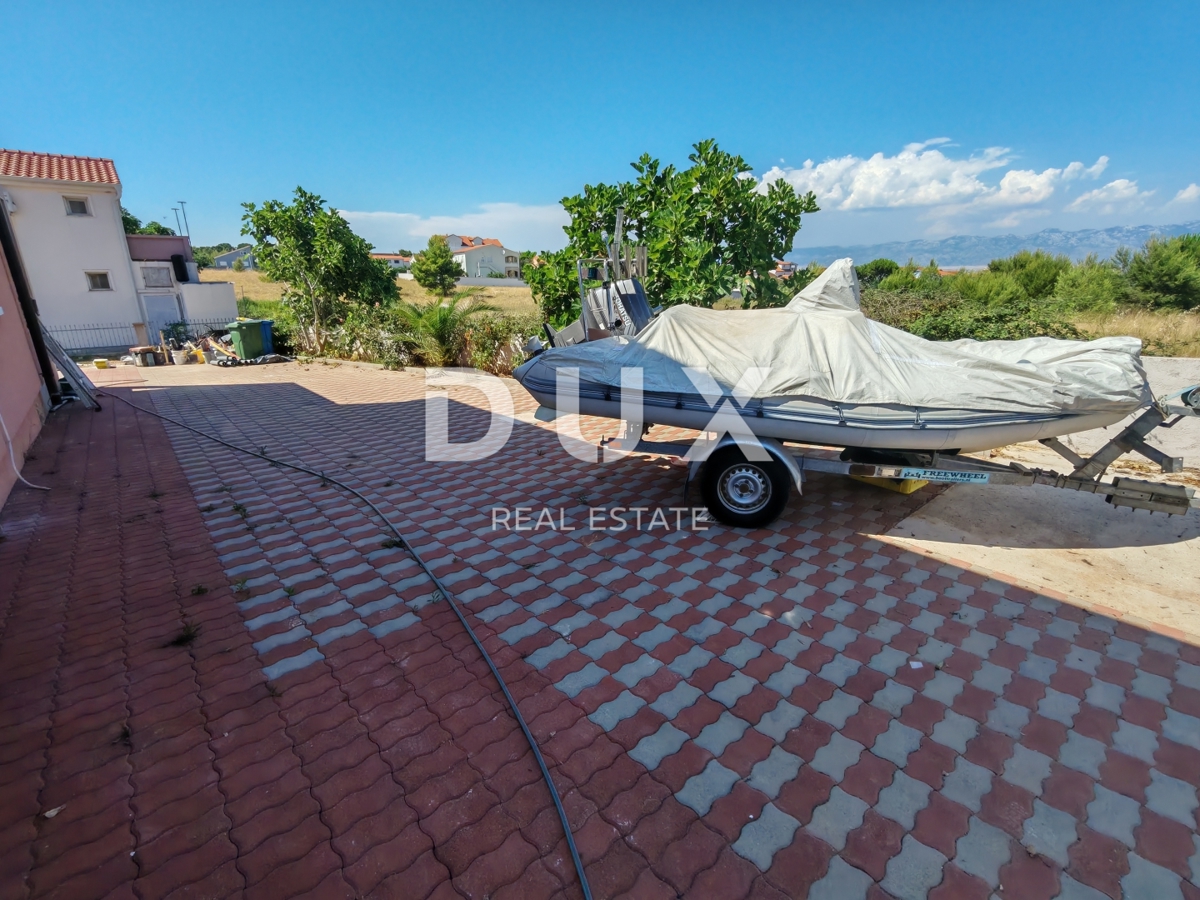 ZADAR, VIR - Appartamento completamente arredato con vista mare a 400 metri dalla spiaggia di Velika Slatina!