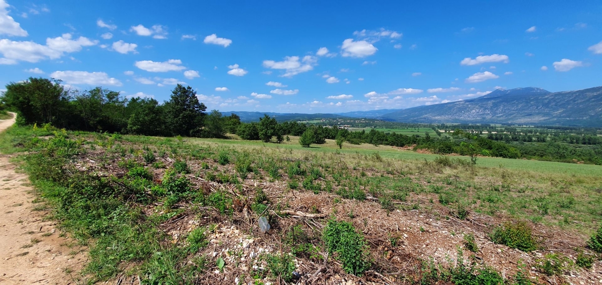 ISTRIA, LABIN - Terreno edificabile, punto turistico, TP10, con vista fantastica