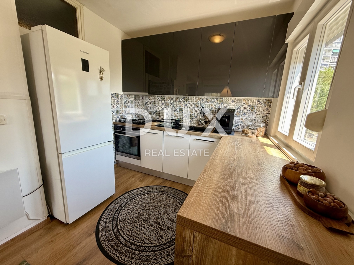 RIJEKA, ŠKURINJE - 3 camere da letto + soggiorno, 76 m2, vista, 2° piano!