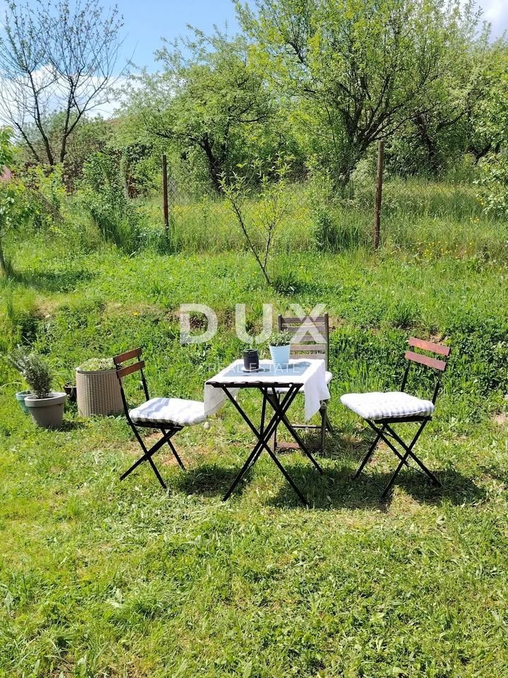 ZAGABRIA, LUŽAN – Casa con potenziale, ampio giardino e servizi aggiuntivi