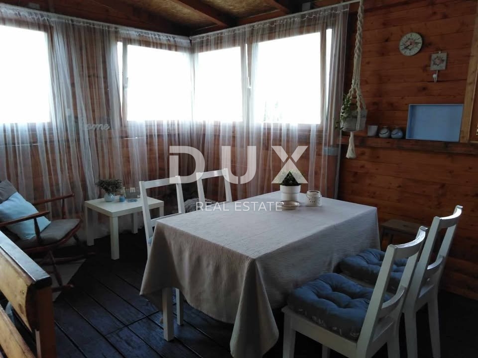 ZAGABRIA, LUŽAN – Casa con potenziale, ampio giardino e servizi aggiuntivi