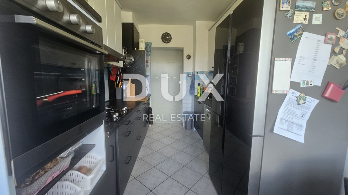 RIJEKA, KOZALA - 3 camere da letto + bagno, tre balconi, vista mare