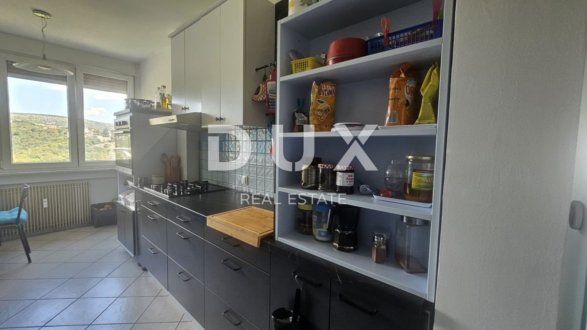 RIJEKA, KOZALA - 3 camere da letto + bagno, tre balconi, vista mare
