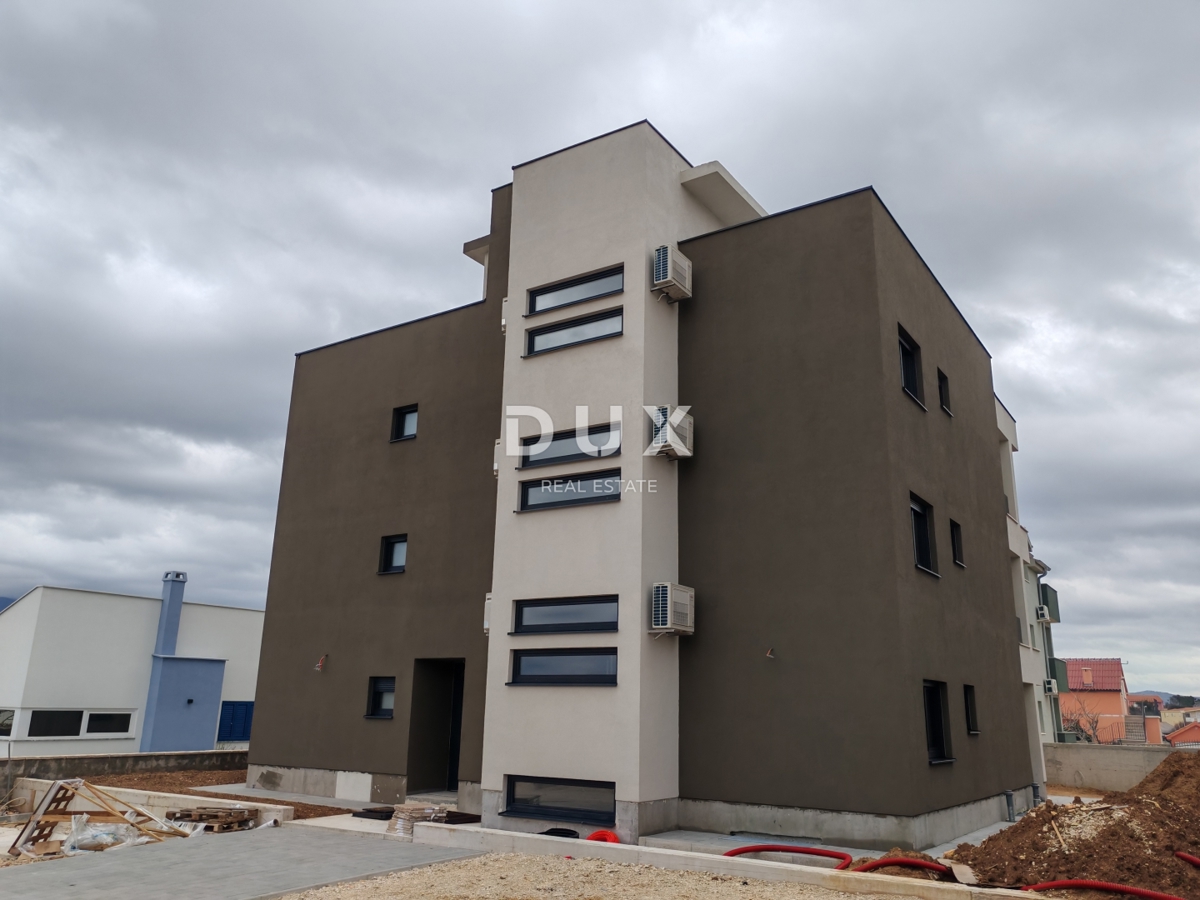 ZADAR, RAŽANAC - Nuovo edificio! Riscaldamento a pavimento, ascensore, vista mare, ripostiglio...! S6