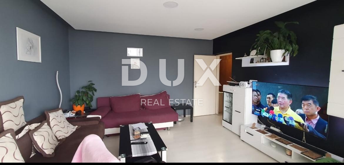 RIJEKA, CRIMEA - Spazioso e luminoso appartamento con 2 camere da letto e letto matrimoniale, vista mare e ottima posizione!!